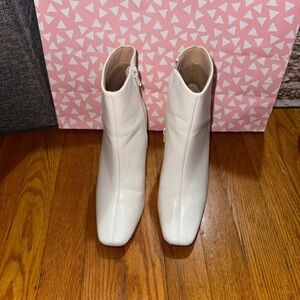 Journee Collection White Square-Toe Ankle Boots with Side Zip